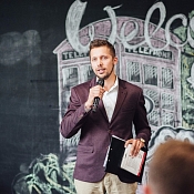 Ведущий Артем  Дорожко, Беларусь - фото 1